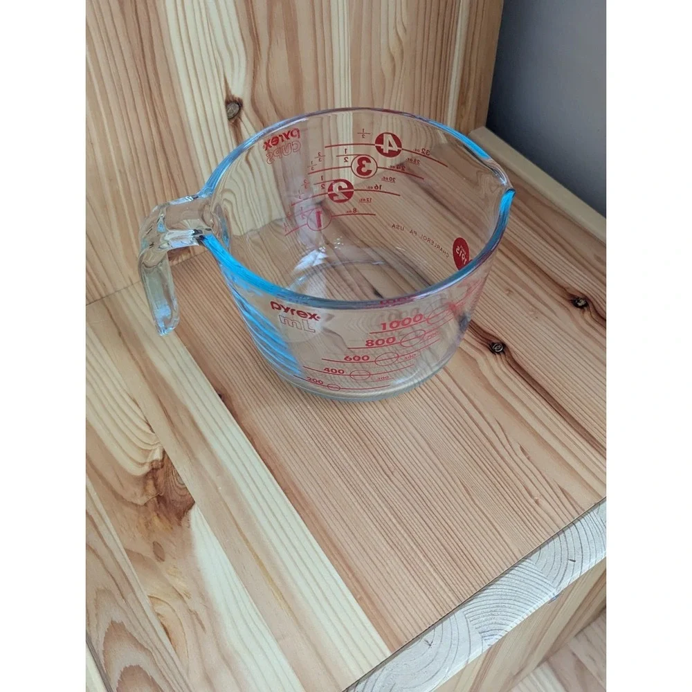 Pyrex 4-Cup Glass Measuring Cup 100 Year Anniversary - Clean! Made in‎ USA